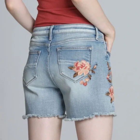 Driftwood Jeans “Lulu” embroidered denim shorts Size 24 - Picture 2 of 9